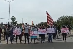 Nelson Cox movilizaciones antivacuna en Cochabamba