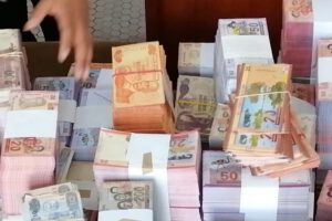 Decomiso de billetes de Alasita en La Paz