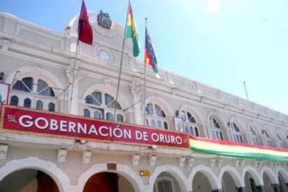 Título falso en Gobernación por M.G.C.