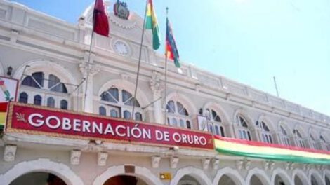 Título falso en Gobernación por M.G.C.