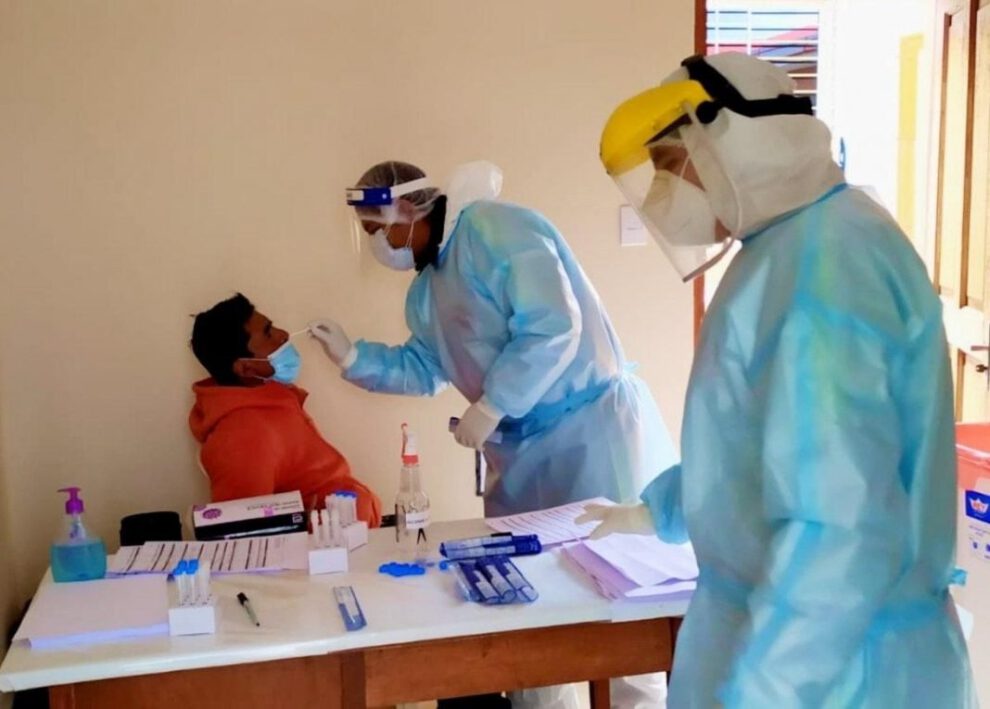 Toma de muestra antígeno nasal variante ómicron