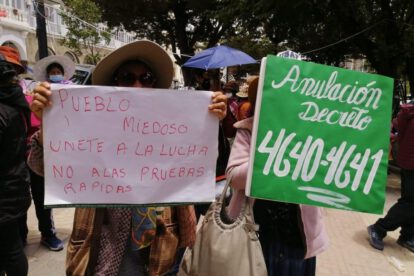 Protesta contra carnet de vacuna