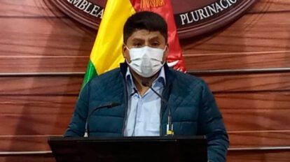 Leonardo Loza pide investigar declaraciones de Dávila