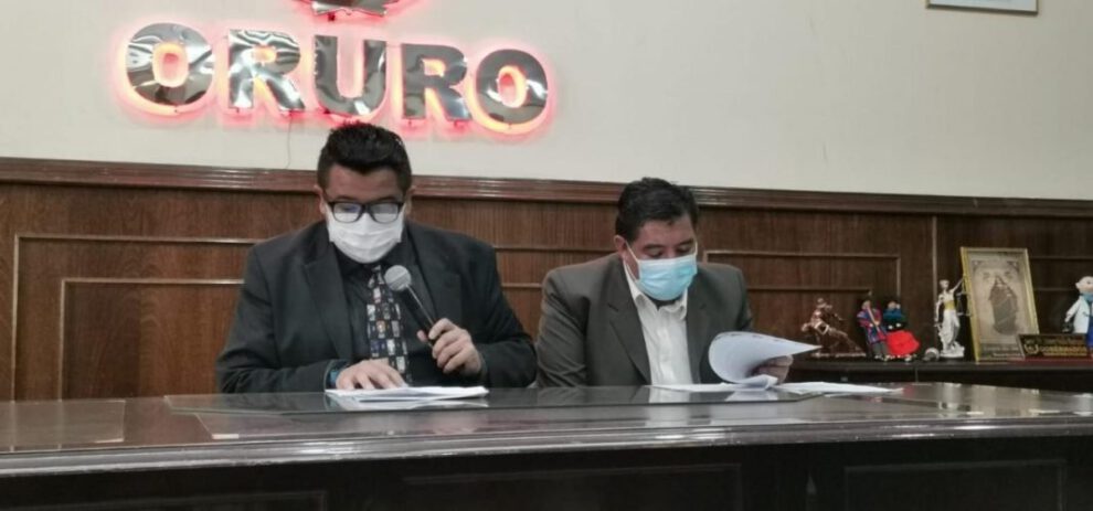 Falsificación de títulos en el Gobierno Autónomo Departamental de Oruro