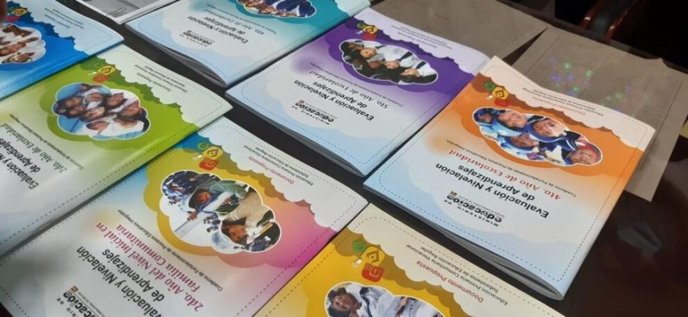 Textos de apoyo para estudiantes en Oruro