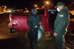 Falso guardia municipal cobró a la dueña de un local