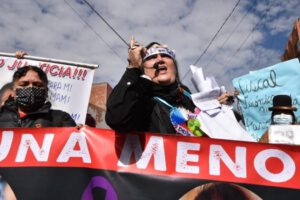 Mujeres marchan contra el sistema judicial