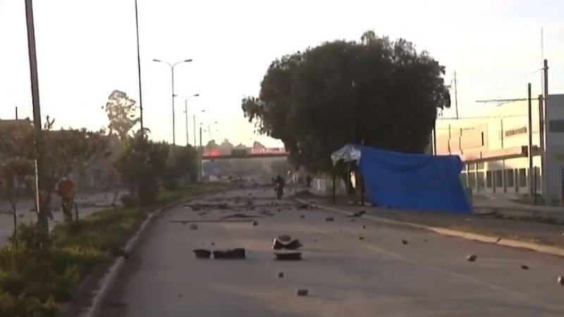 Intervienen bloqueo antivacunas en Cochabamba