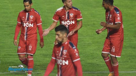 Royal Pari en preparación para el campeonato Apertura