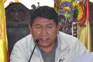 Gobernador de Potosí Jhonny Mamani en caso de ambulancias