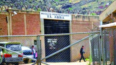 Motín en el penal de El Abra