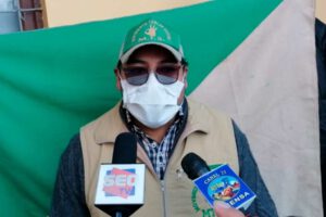 Santos Quispe sugiere hacer 50 mil adobes como castigo