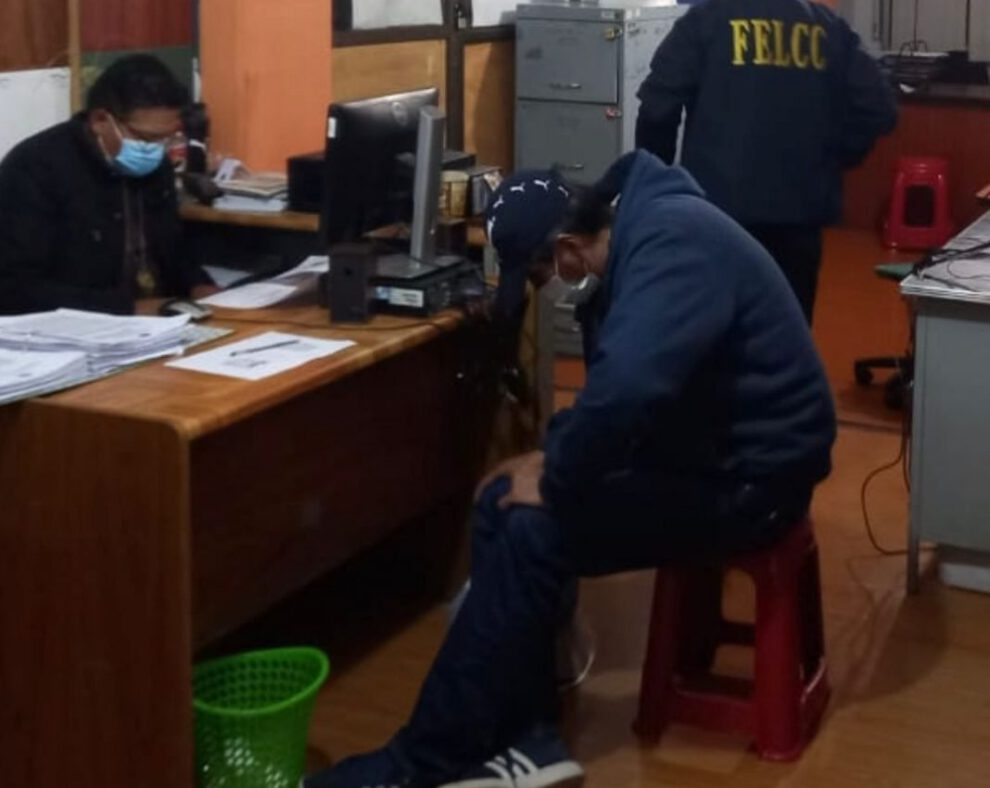 Aprehensión de Rubén Omar Centellas en la Fiscalía de La Paz