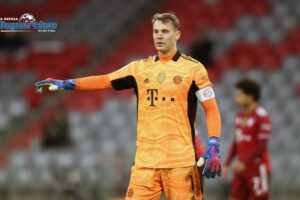 Lesión de Manuel Neuer tras operación de rodilla
