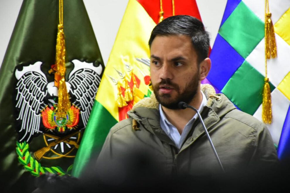 Feminicidas y violadores garantizados por el ministro de Gobierno, Eduardo Del Castillo