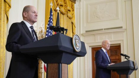 Biden bloquea gasoducto tras reunión con Olaf Scholz