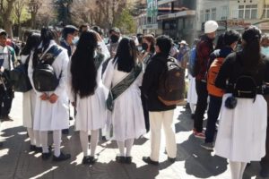 Clases presenciales y semipresenciales en Bolivia
