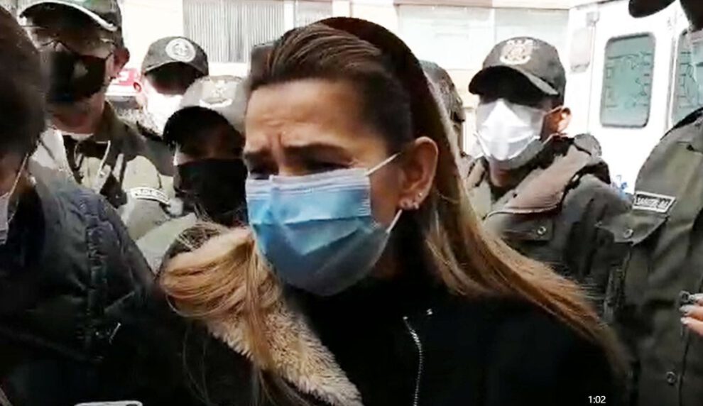 Jeanine Áñez ingresa en huelga de hambre a un día del inicio del juicio en su contra