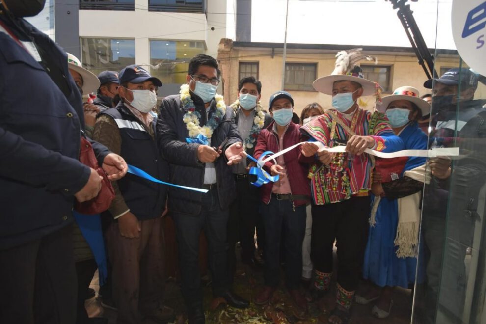 Inauguración del supermercado Emapa