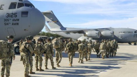EE.UU. envía soldados a Polonia ante el aumento de tensión entre Rusia y Ucrania