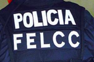 Aprehenden a cinco policías por intentar realizar un volteo de droga en Copacabana