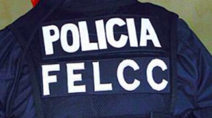 Aprehenden a cinco policías por intentar realizar un volteo de droga en Copacabana