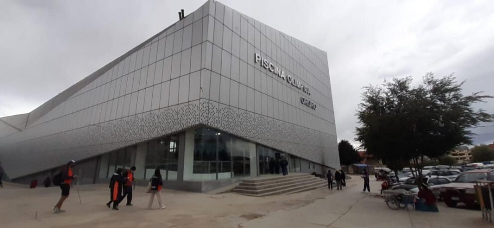 Piscina Olímpica abierta al público en Oruro