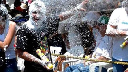 Prohibición de espumas HCFC-22 en fiestas de carnaval