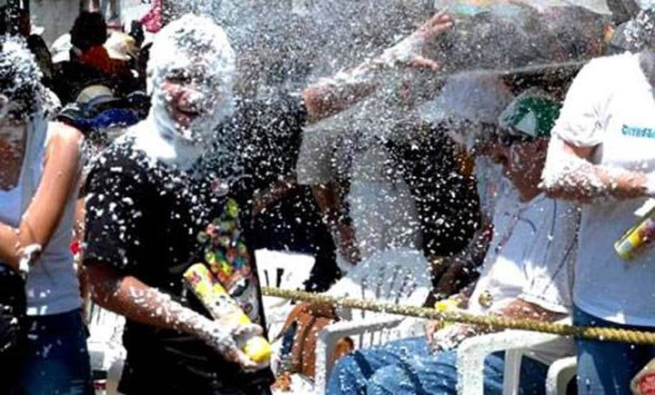 Prohibición de espumas HCFC-22 en fiestas de carnaval