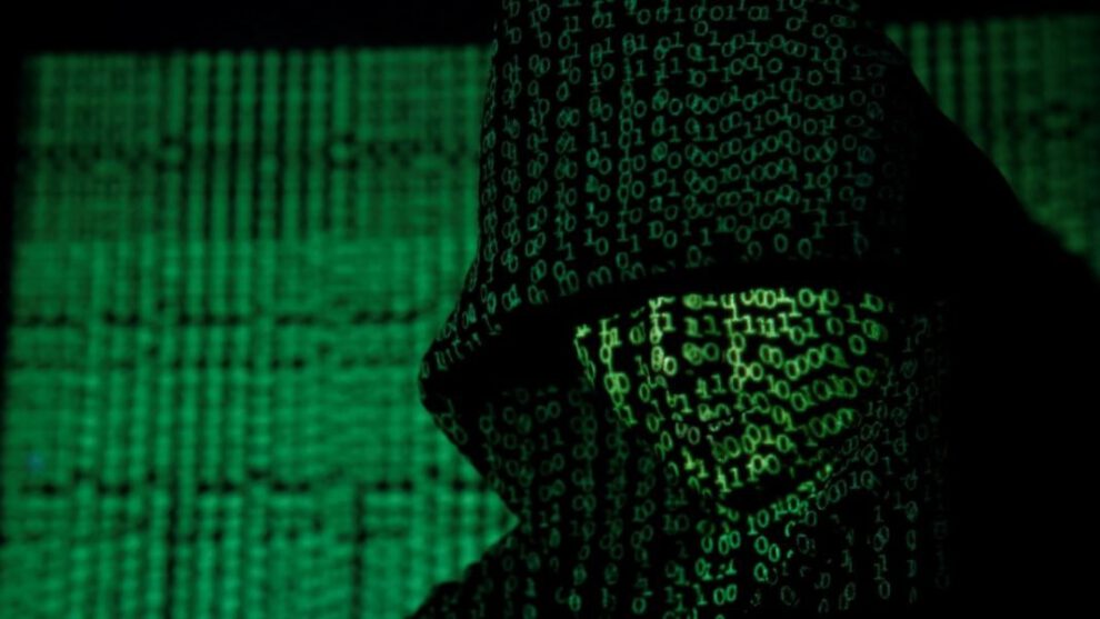 Ciberataque en Ucrania afecta páginas del Ministerio de Defensa y bancos