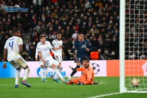 Mbappé gol PSG en tiempo de adición
