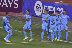 Festejo de los académicos tras el triunfo de Bolívar en la Copa Libertadores