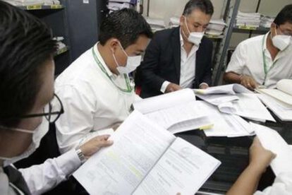 Consejo de la Magistratura revisando casos de feminicidios y asesinatos