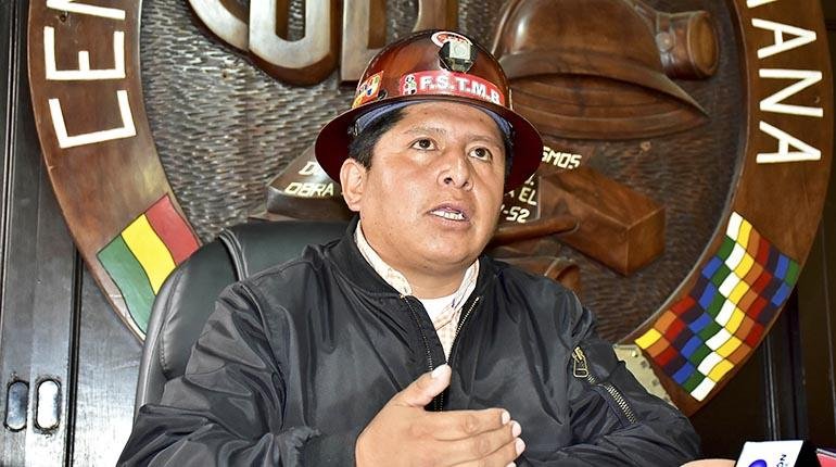 Juan Carlos Huarachi en la COB