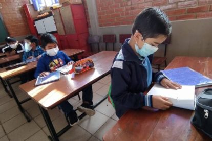 Retorno a clases presenciales en La Paz bajo autorización de los padres