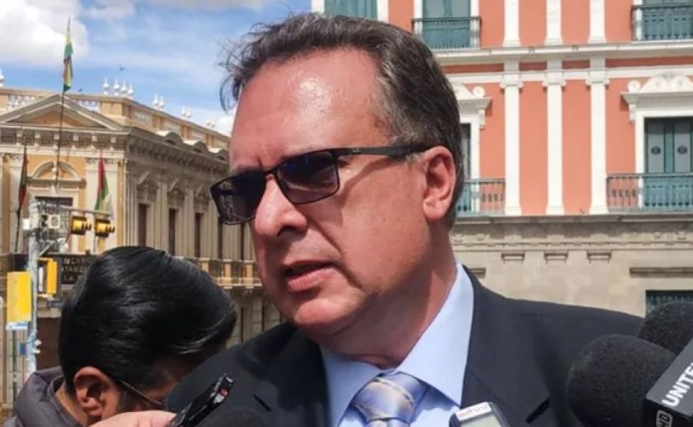 Comisión de Ética denunciada por Carlos Alarcón