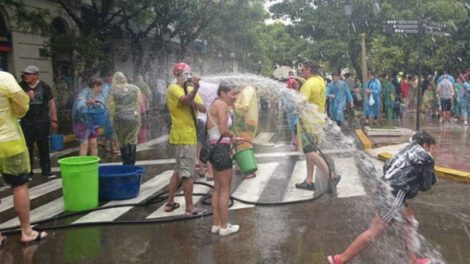 Prohíben el uso inapropiado de agua potable durante Carnaval