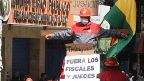 Fabriles piden combatir el contrabando y reincorporar a trabajadores despedidos
