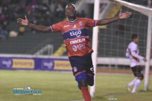 Torneo Apertura en la División Profesional