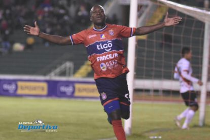 Torneo Apertura en la División Profesional