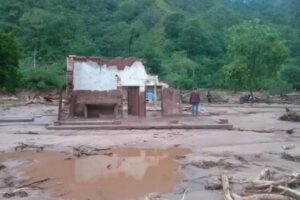Desbordes en Tarija causan cuatro muertos y rescate en áreas afectadas