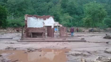 Desbordes en Tarija causan cuatro muertos y rescate en áreas afectadas