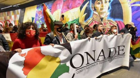 Conade mitin contra Rusia en La Paz