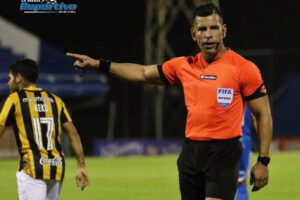 El árbitro paraguayo José Méndez dirigirá el cotejo entre Royal Pari y Oriente Petrolero