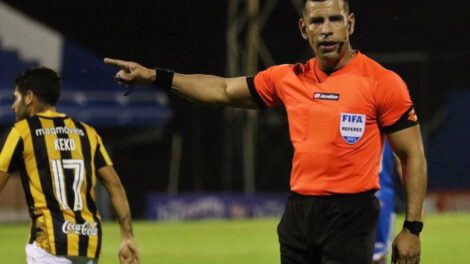 El árbitro paraguayo José Méndez dirigirá el cotejo entre Royal Pari y Oriente Petrolero