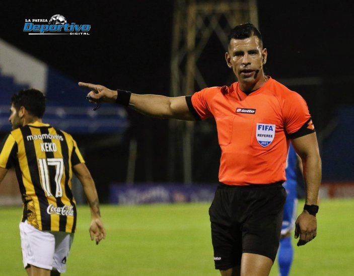 El árbitro paraguayo José Méndez dirigirá el cotejo entre Royal Pari y Oriente Petrolero