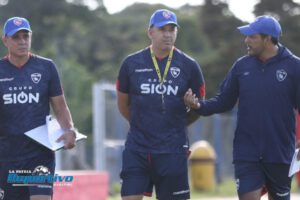 Royal Pari con Baldivieso como entrenador buscará salir del fondo