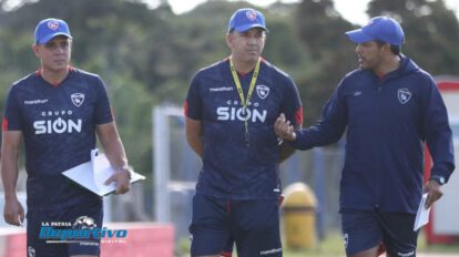 Royal Pari con Baldivieso como entrenador buscará salir del fondo