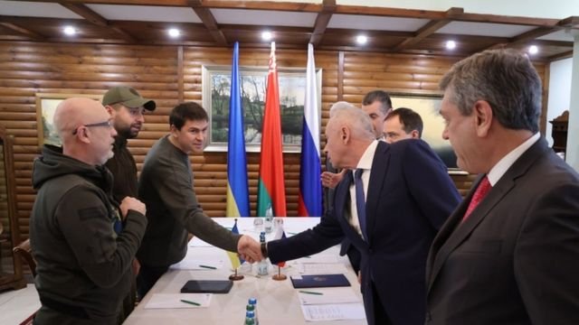 Acuerdo de corredores humanitarios entre Rusia y Ucrania