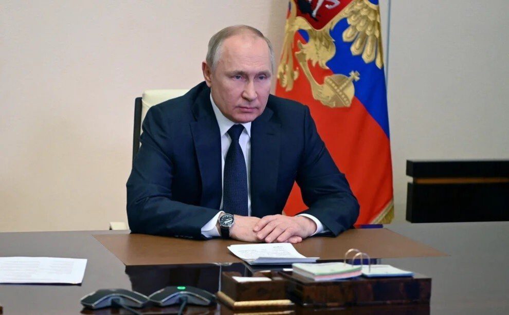 Putin advierte a países vecinos sobre la situación con Ucrania